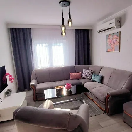 Comfort F & F Apartment Mostar